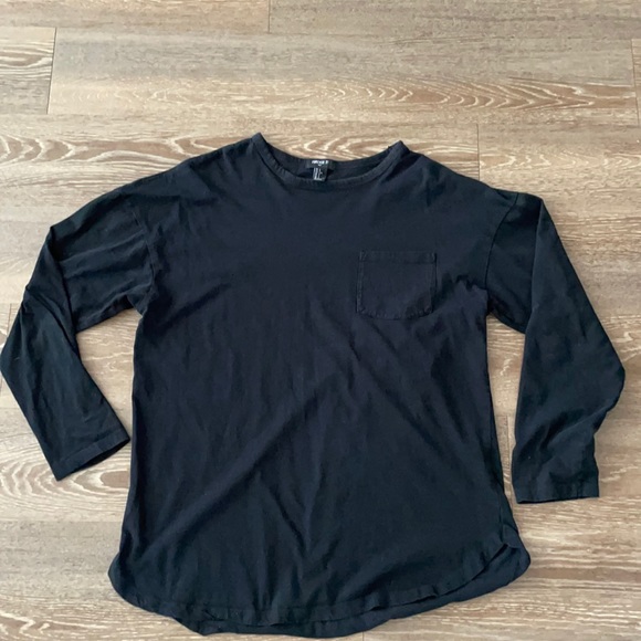 Forever 21 Other - men’s long sleeve black t shirt